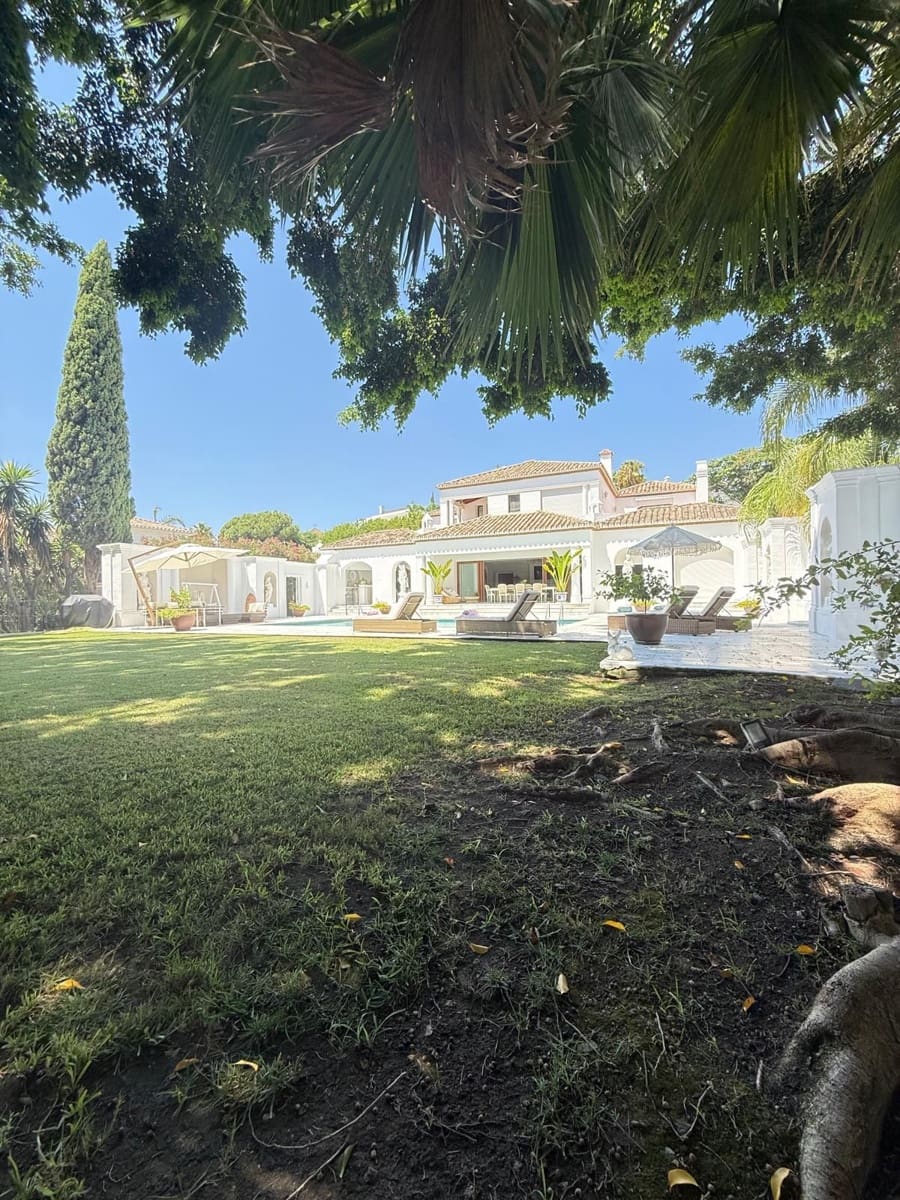 4 sovrum Villa för semesterbostäder i El Paraiso med pool - 18 000 € (Ref: 9456691)