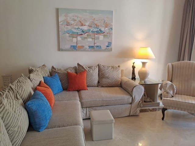 3 slaapkamer Appartement voor vakantieverhuur in San Pedro de Alcantara, Marbella met zwembad - € 2.000 (Ref: 9456696)