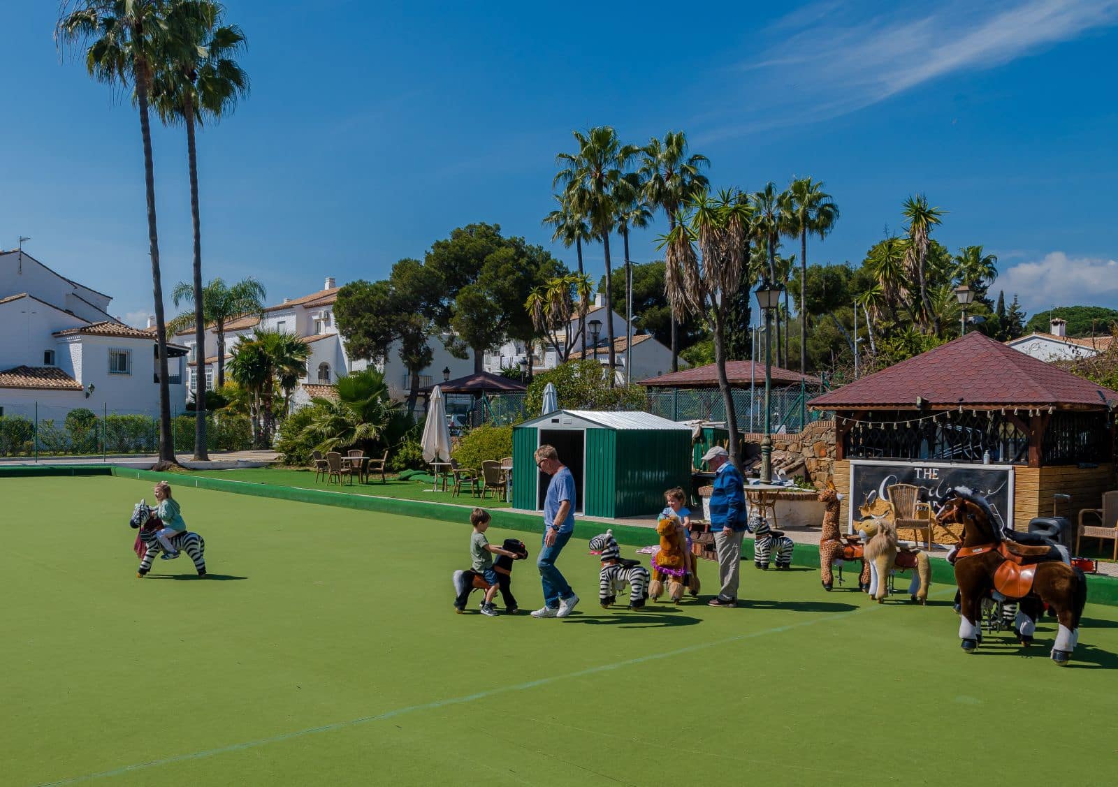 Restaurante/Bar para venda em El Paraiso - 1 000 000 € (Ref: 9456697)