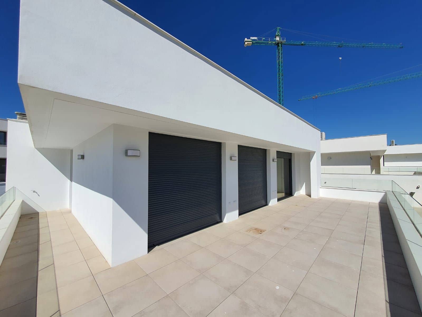 4 Zimmer Villa zu verkaufen in La Duquesa / Puerto de la Duquesa mit Pool - 1.065.000 € (Ref: 9456703)