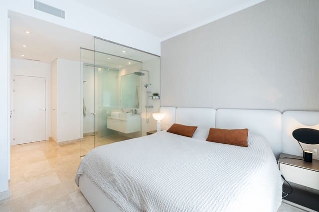 2 slaapkamer Penthouse te koop in El Paraiso, Estepona met zwembad garage - € 650.000 (Ref: 9456709)