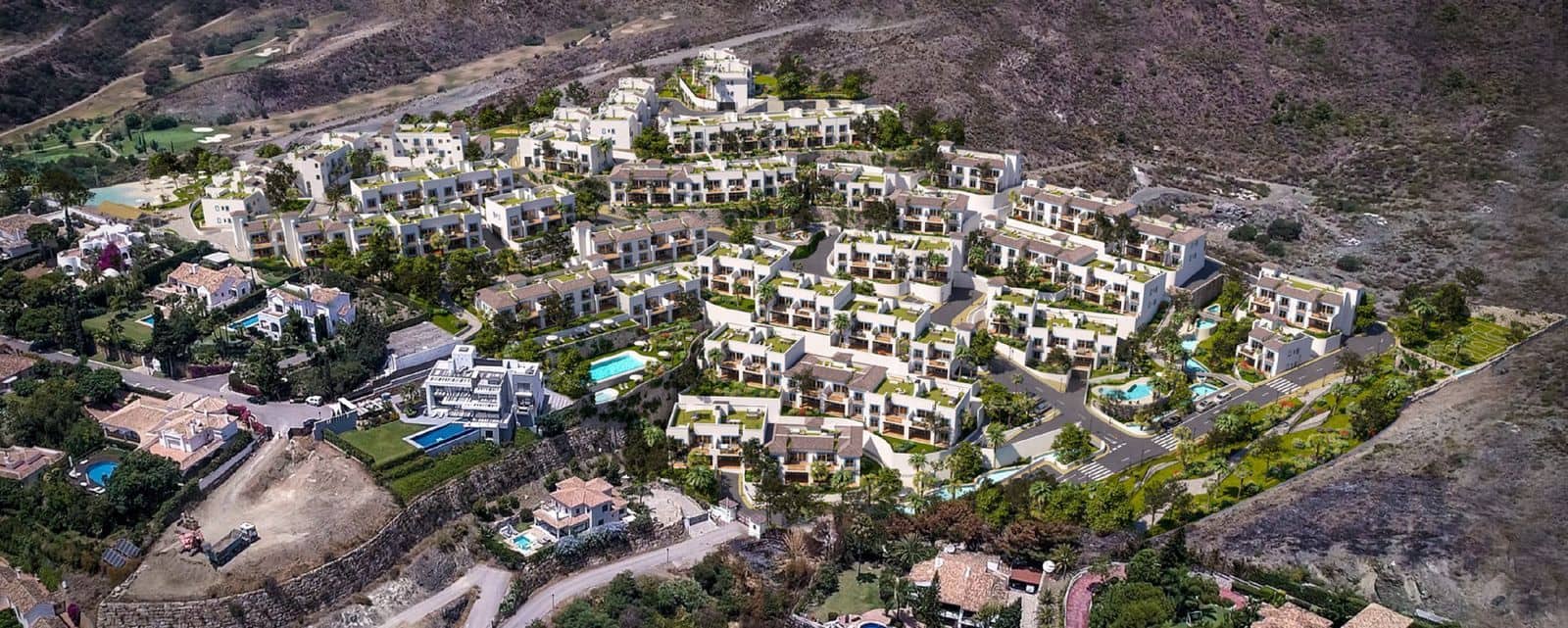 2 slaapkamer Penthouse te koop in El Paraiso met zwembad garage - € 650.000 (Ref: 9456709)