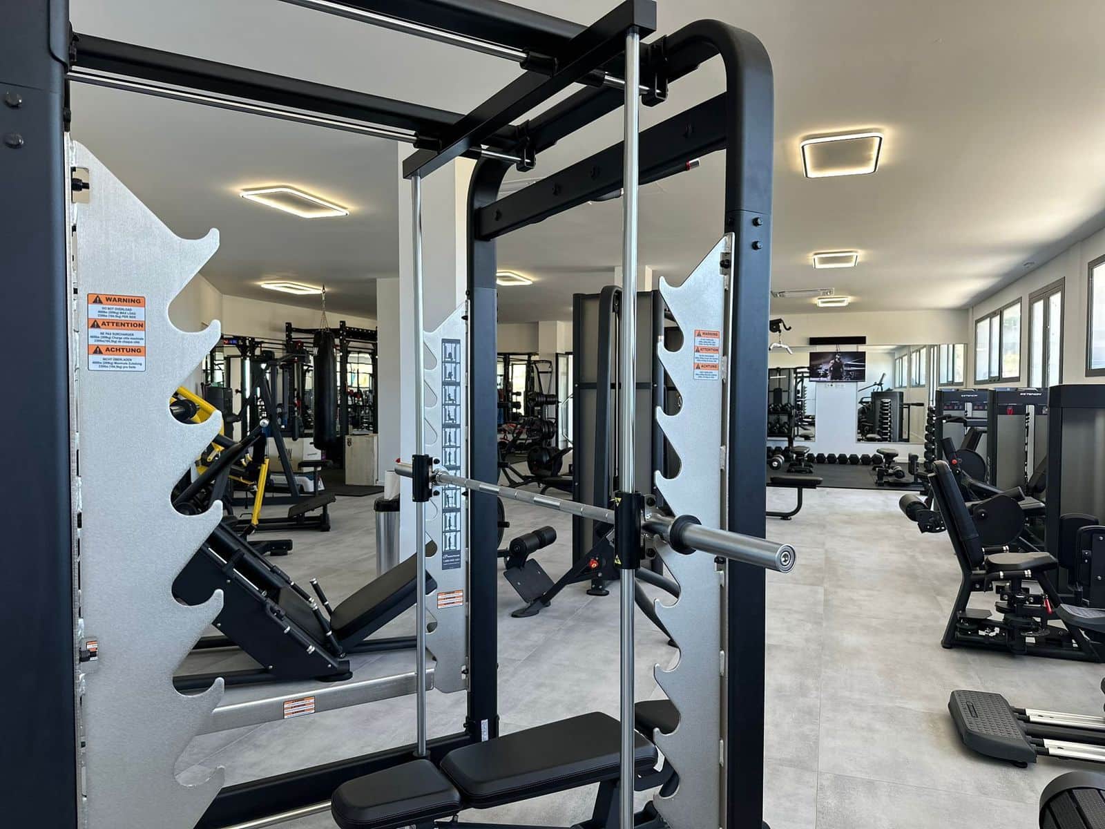 2 slaapkamer Penthouse te koop in El Paraiso met zwembad garage - € 650.000 (Ref: 9456709)