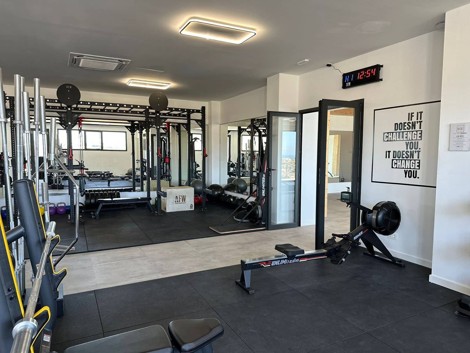 2 slaapkamer Penthouse te koop in El Paraiso met zwembad garage - € 650.000 (Ref: 9456709)