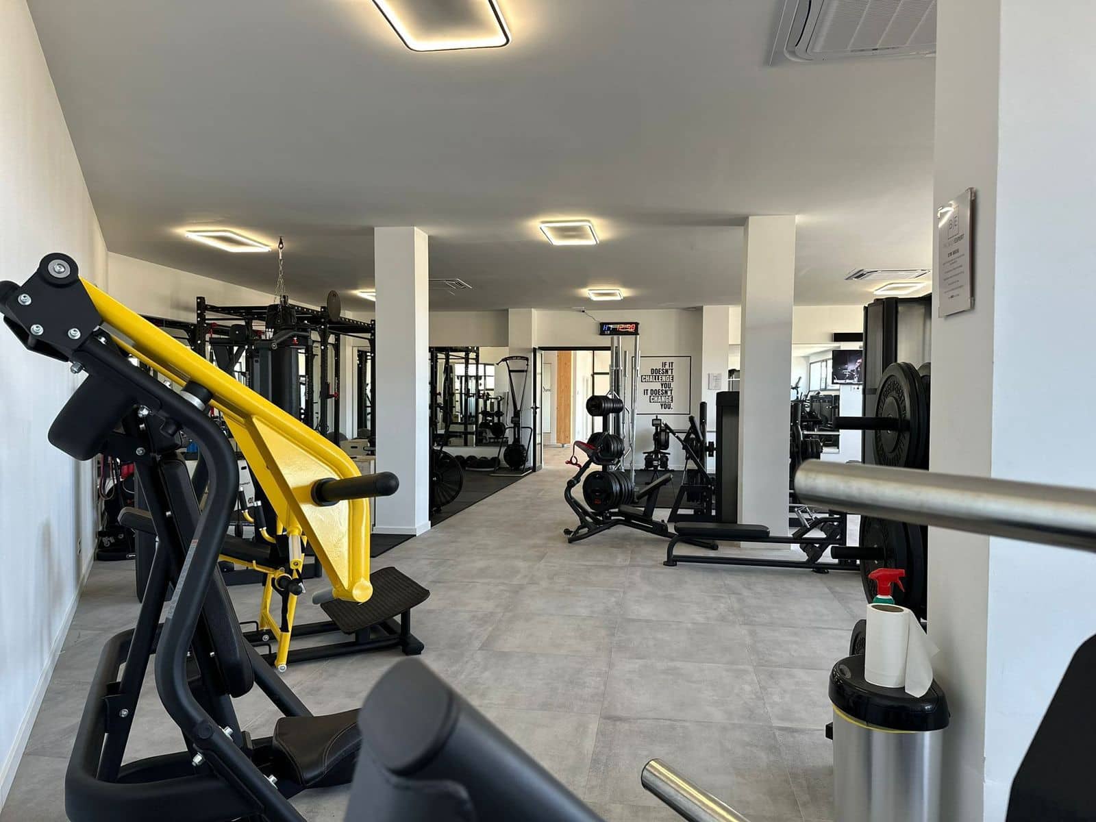 2 slaapkamer Penthouse te koop in El Paraiso met zwembad garage - € 650.000 (Ref: 9456709)