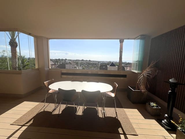 3 soveværelse Lejlighed til salg i El Paraiso, Estepona - € 695.000 (Ref: 9456717)