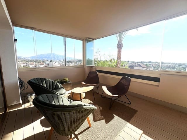 3 soveværelse Lejlighed til salg i El Paraiso, Estepona - € 695.000 (Ref: 9456717)