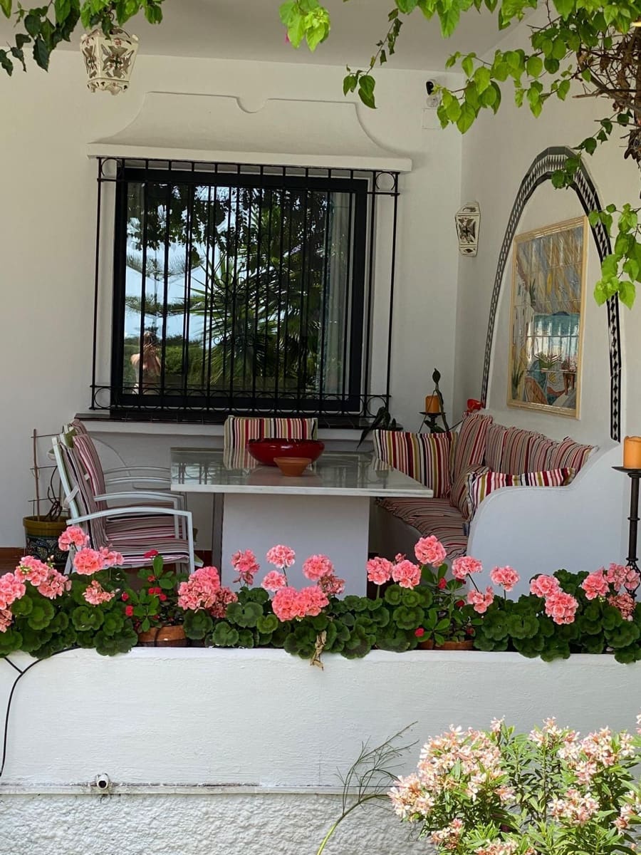 4 sypialnia Willa na sprzedaż w El Paraiso - 1 600 000 € (Ref: 9456721)