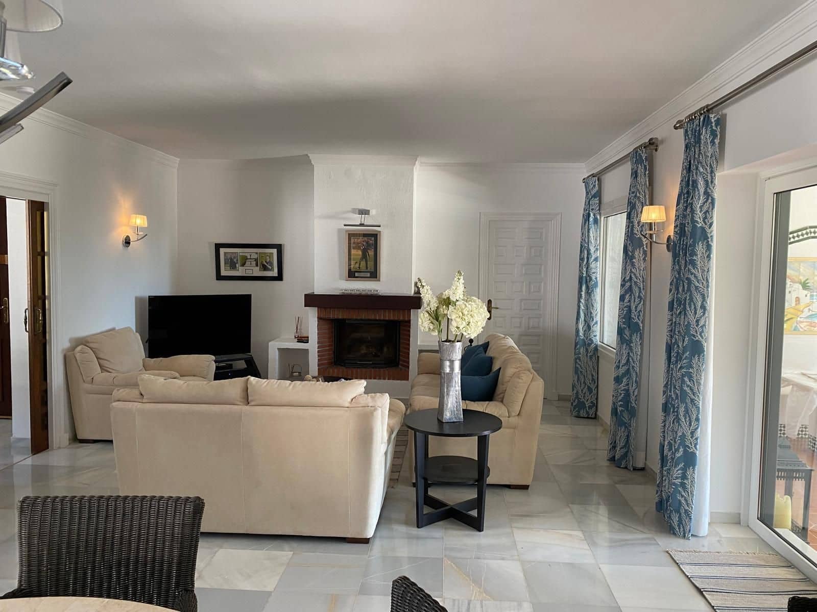 4 sypialnia Willa na sprzedaż w El Paraiso - 1 600 000 € (Ref: 9456721)