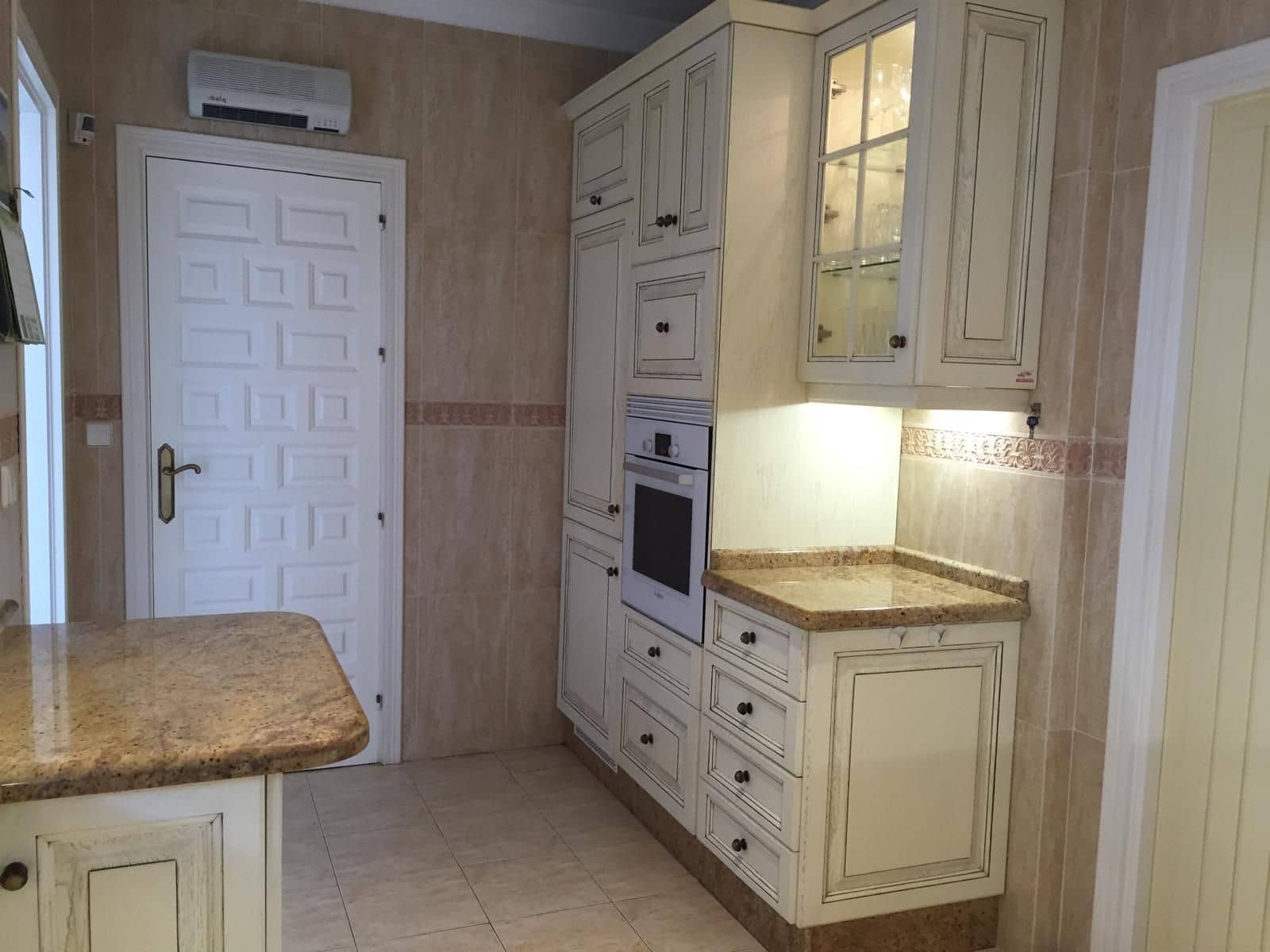 4 sypialnia Willa na sprzedaż w El Paraiso - 1 600 000 € (Ref: 9456721)