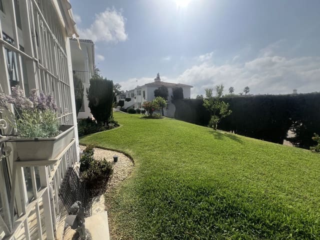 2 quarto Apartamento para venda em El Paraiso, Estepona - 358 000 € (Ref: 9456722)