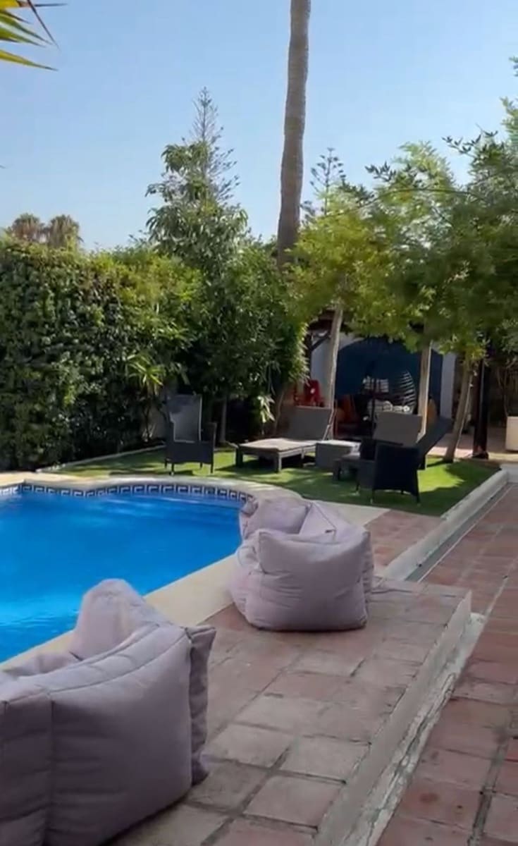 Chalet de 4 habitaciones en Marbella en alquiler vacacional - 4.900 € (Ref: 9560685)