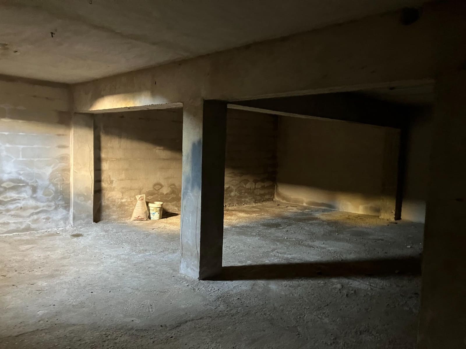 Garage til salg i Mahon / Mao - € 105.000 (Ref: 8851655)