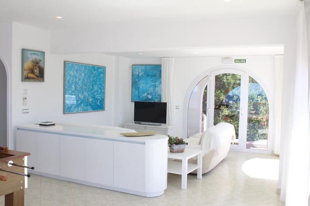 5 soverom Villa til salgs i Alayor / Alaior med svømmebasseng - € 1 990 000 (Ref: 9866961)