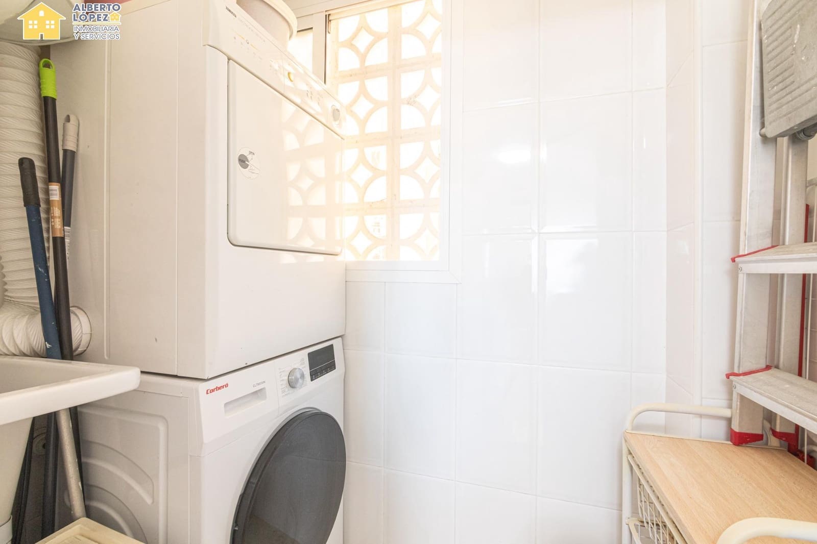 3 Zimmer Wohnung zu verkaufen in Arenales del Sol mit Pool - 320.000 € (Ref: 10003778)