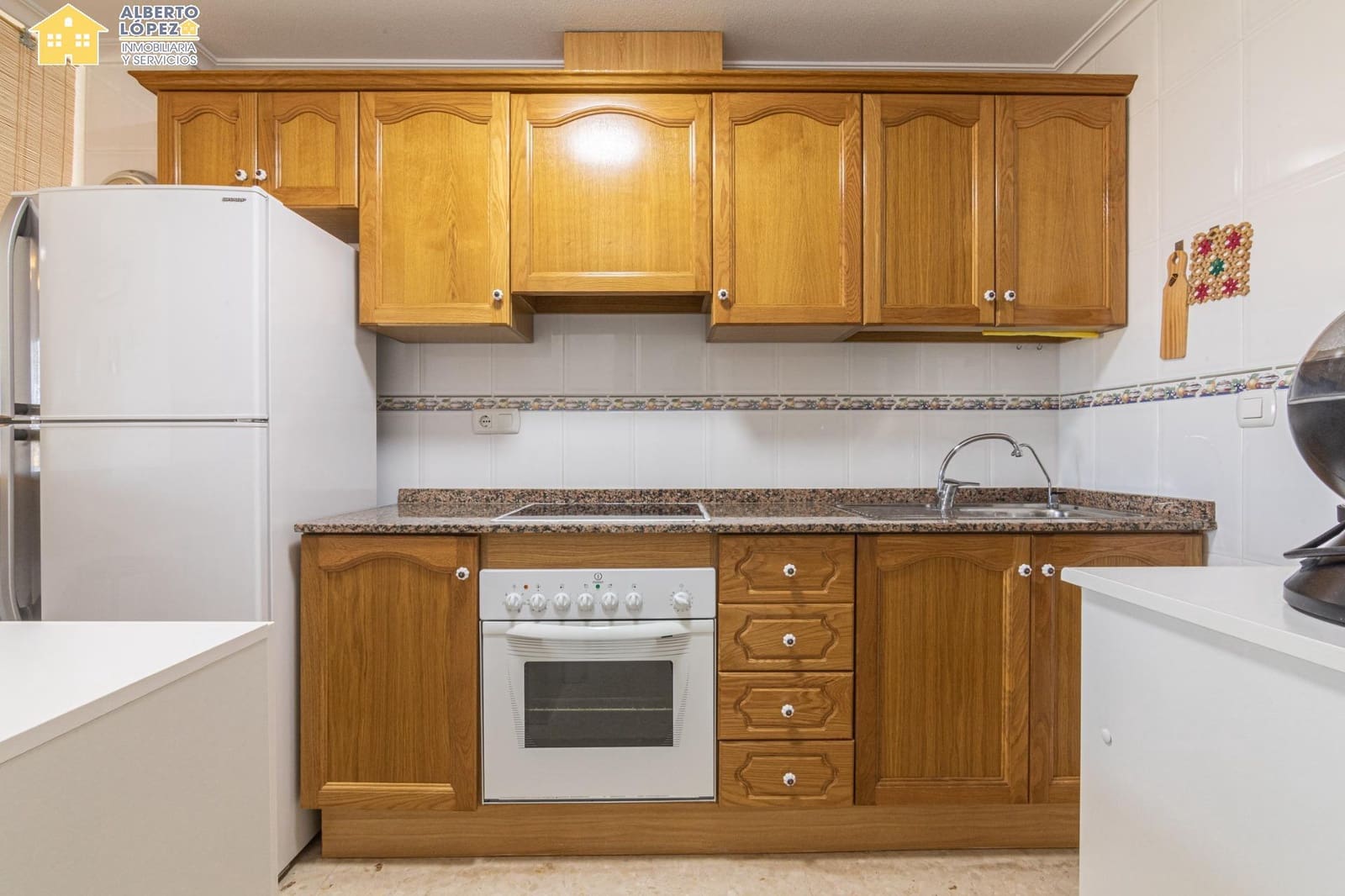 3 Zimmer Wohnung zu verkaufen in Arenales del Sol mit Pool - 320.000 € (Ref: 10003778)