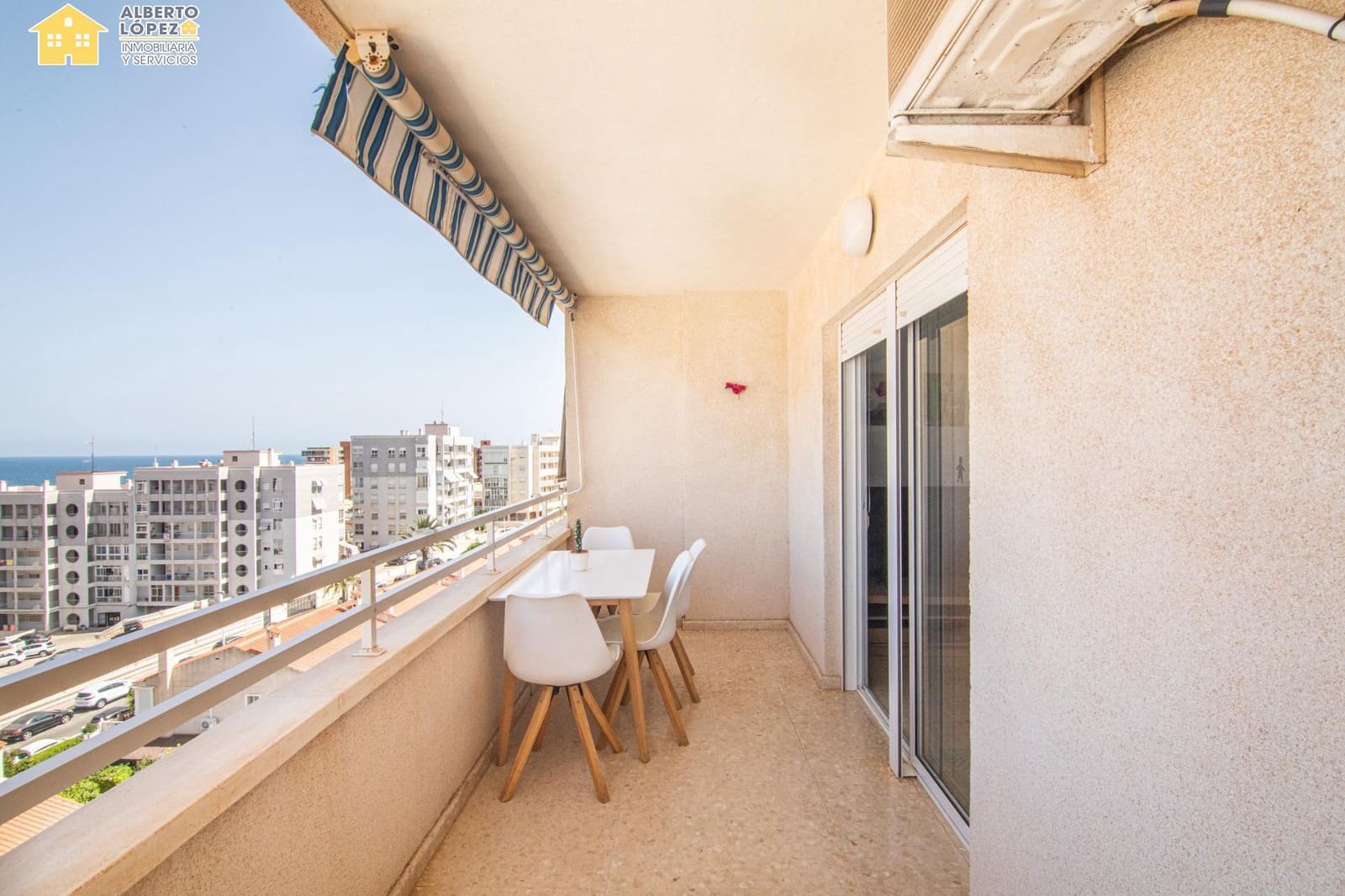 3 Zimmer Wohnung zu verkaufen in Arenales del Sol mit Pool - 320.000 € (Ref: 10003778)