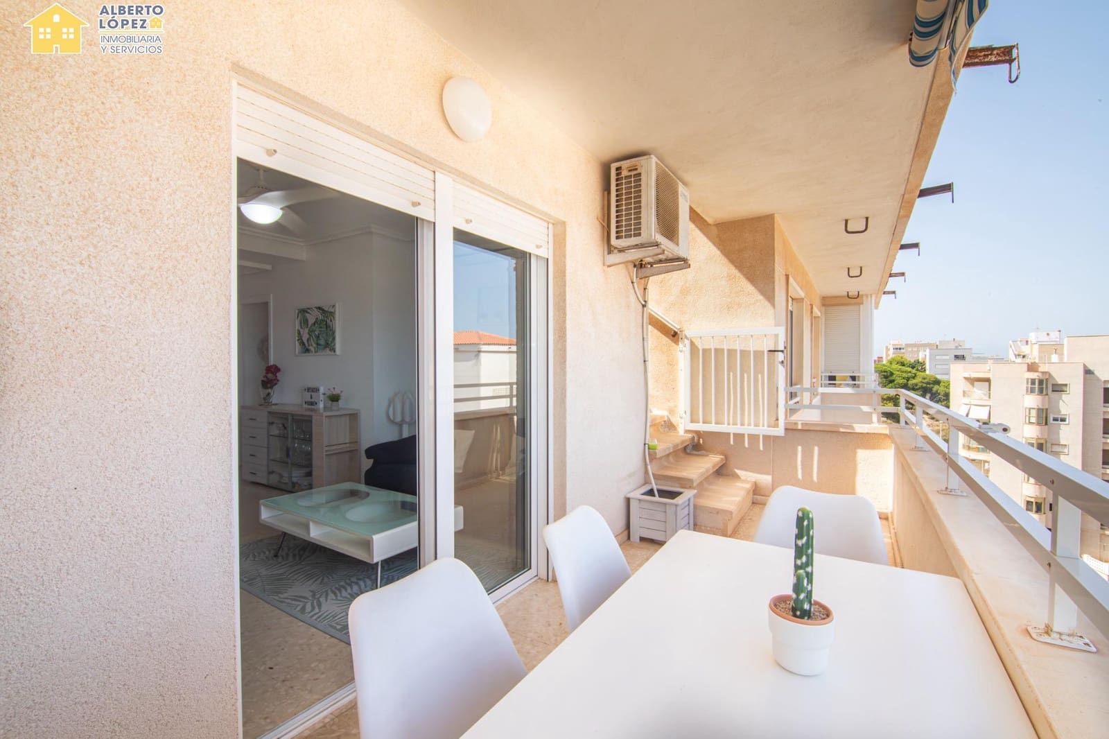 3 Zimmer Wohnung zu verkaufen in Arenales del Sol mit Pool - 320.000 € (Ref: 10003778)