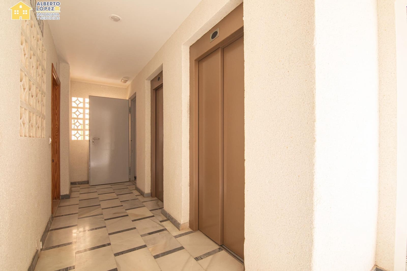 3 Zimmer Wohnung zu verkaufen in Arenales del Sol mit Pool - 320.000 € (Ref: 10003778)
