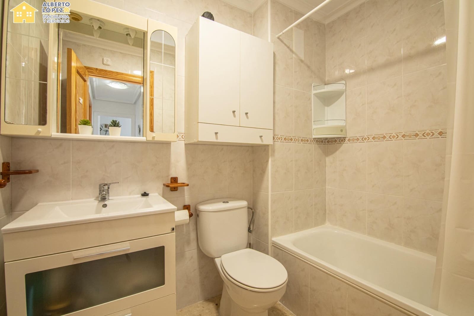 3 Zimmer Wohnung zu verkaufen in Arenales del Sol mit Pool - 320.000 € (Ref: 10003778)