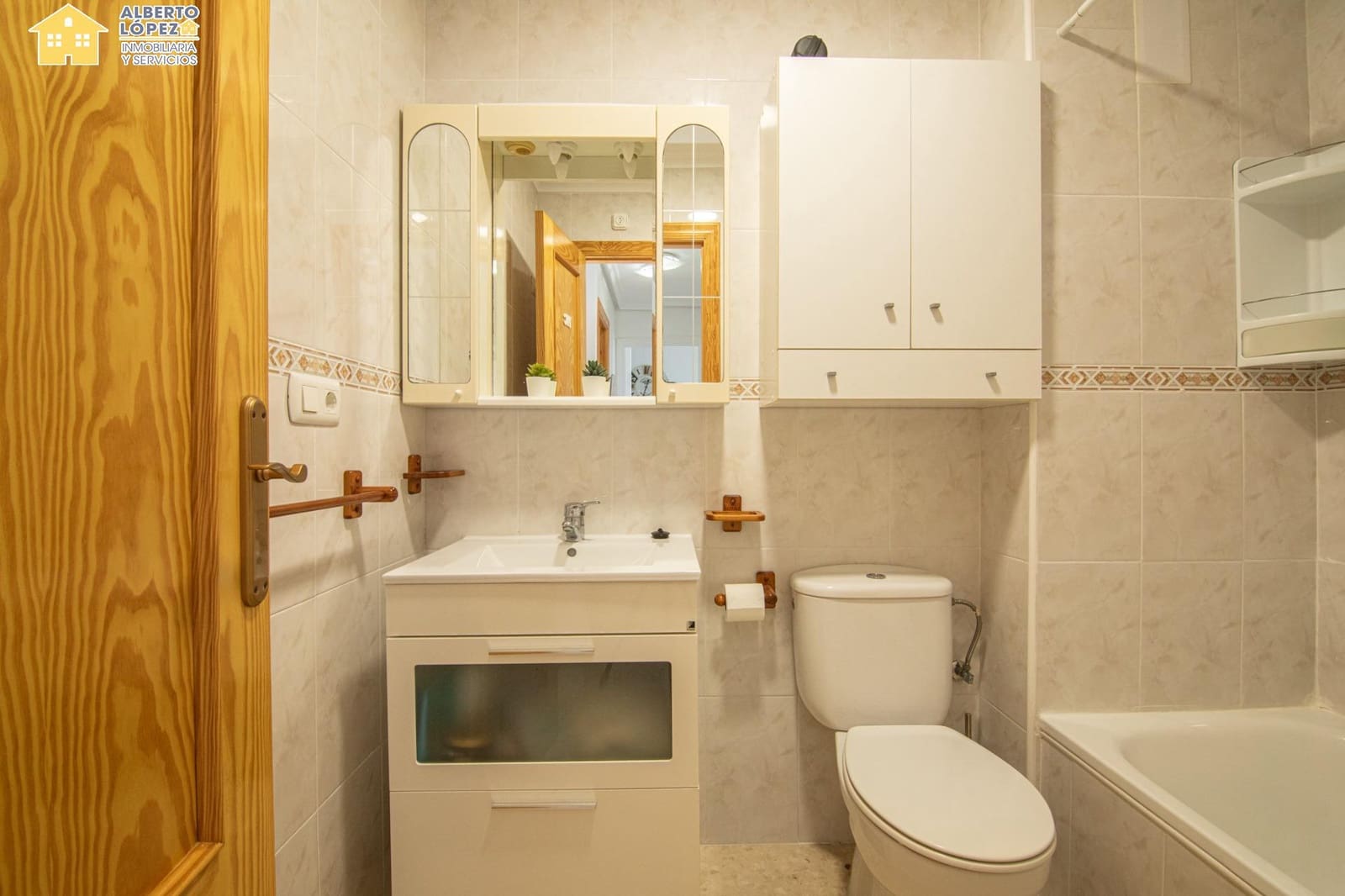 3 Zimmer Wohnung zu verkaufen in Arenales del Sol mit Pool - 320.000 € (Ref: 10003778)