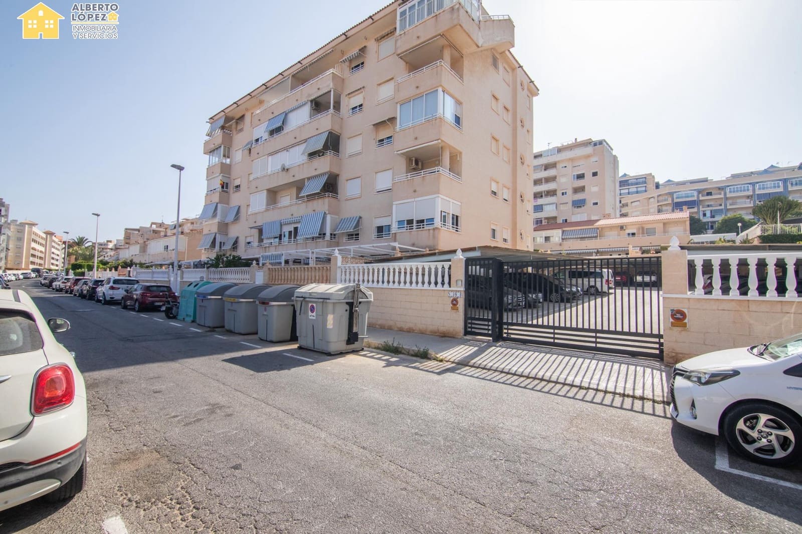 3 Zimmer Wohnung zu verkaufen in Arenales del Sol mit Pool - 320.000 € (Ref: 10003778)