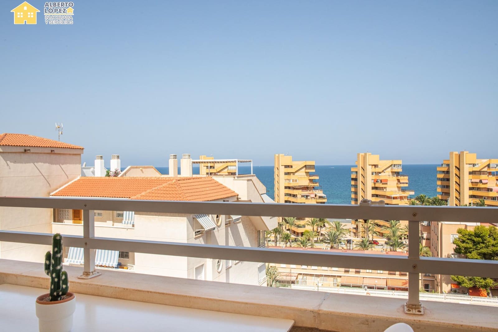 3 Zimmer Wohnung zu verkaufen in Arenales del Sol mit Pool - 320.000 € (Ref: 10003778)