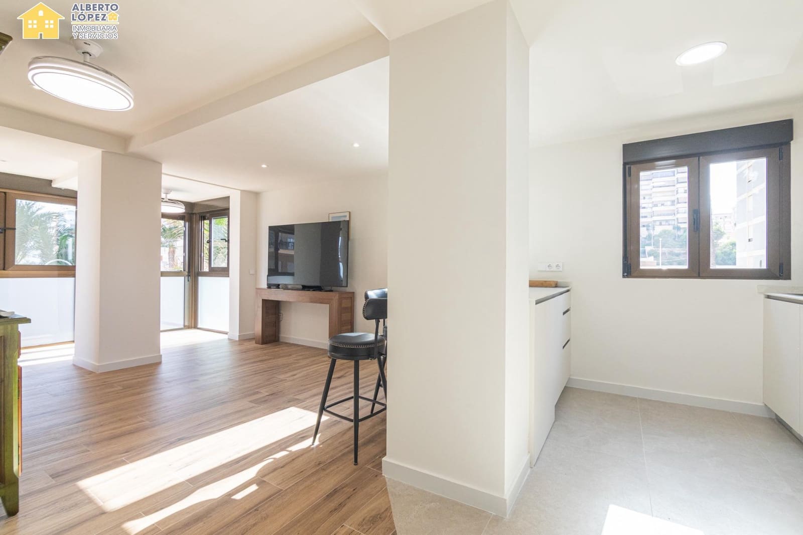 2 slaapkamer Flat te koop in Arenales del Sol - € 220.000 (Ref: 10032153)
