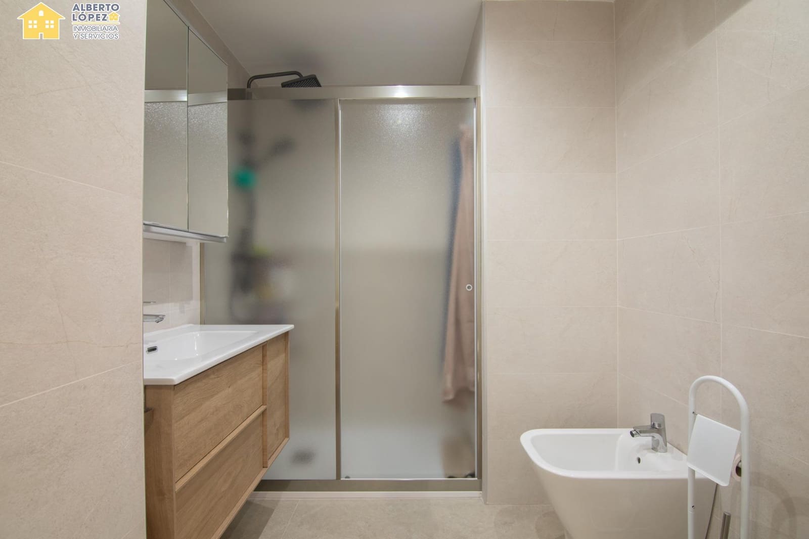 2 slaapkamer Flat te koop in Arenales del Sol - € 220.000 (Ref: 10032153)