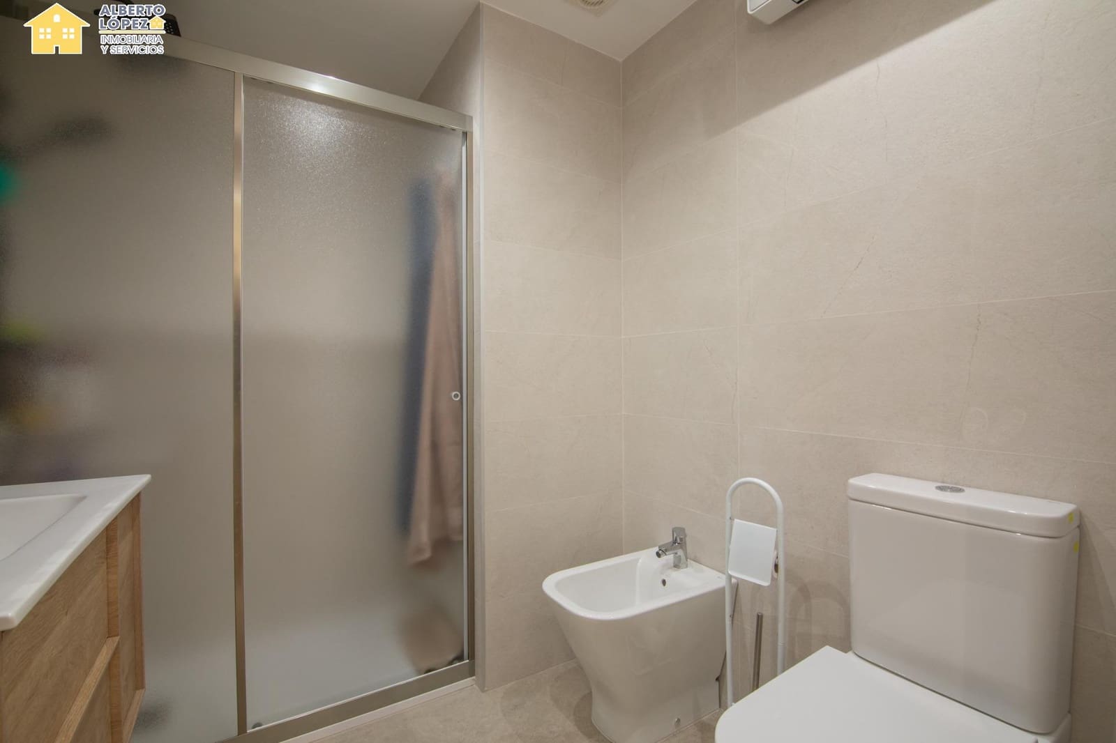 2 slaapkamer Flat te koop in Arenales del Sol - € 220.000 (Ref: 10032153)