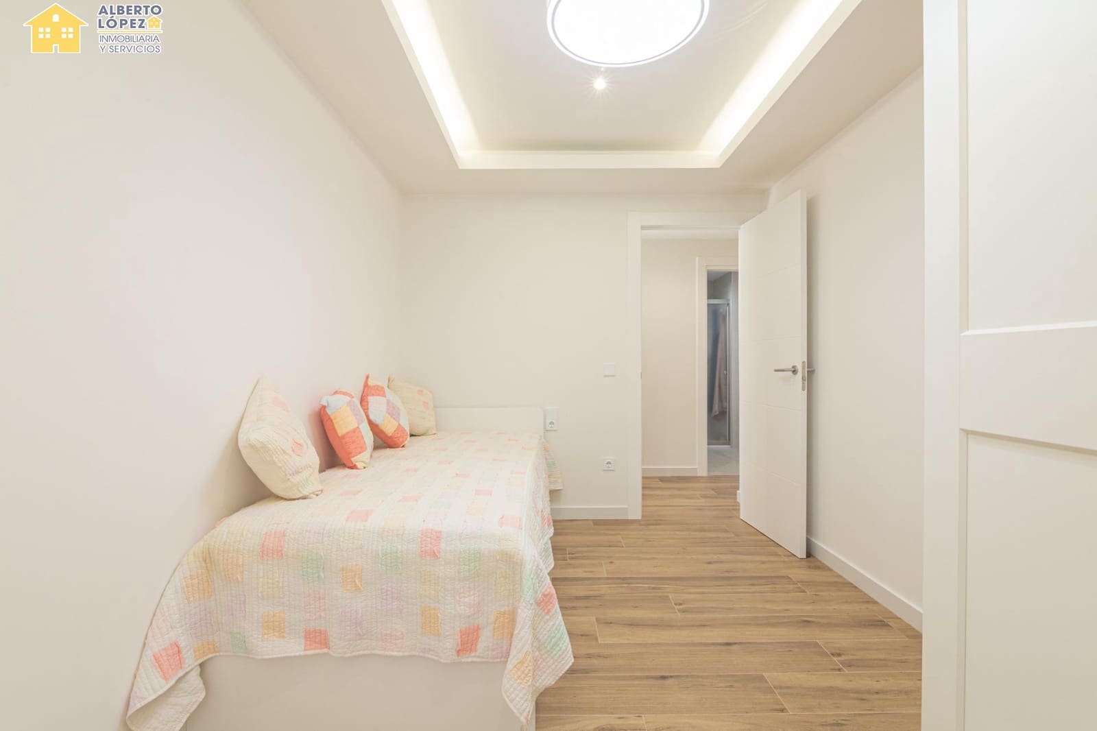 2 slaapkamer Flat te koop in Arenales del Sol - € 220.000 (Ref: 10032153)