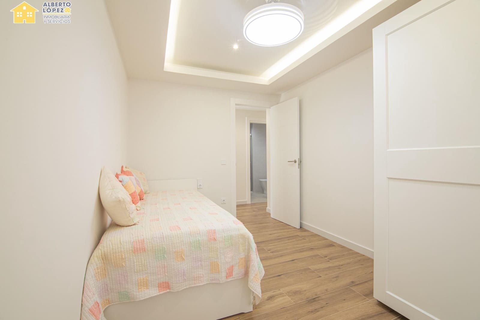 2 slaapkamer Flat te koop in Arenales del Sol - € 220.000 (Ref: 10032153)