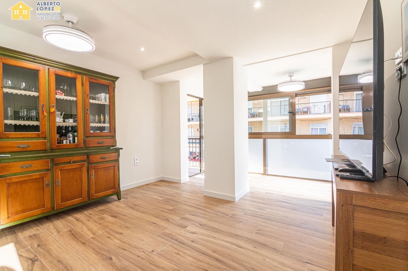 2 slaapkamer Flat te koop in Arenales del Sol - € 220.000 (Ref: 10032153)
