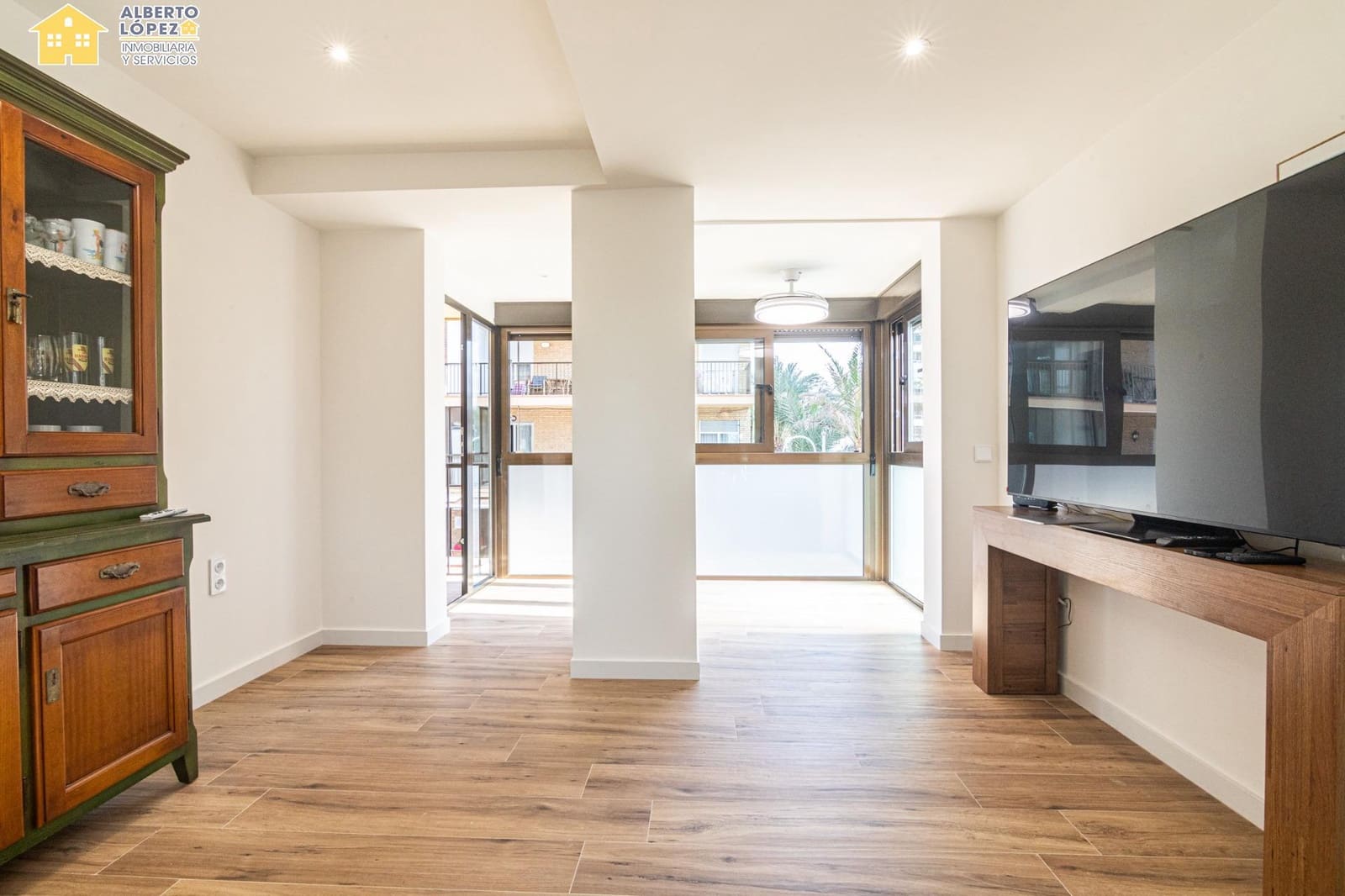 2 slaapkamer Flat te koop in Arenales del Sol - € 220.000 (Ref: 10032153)