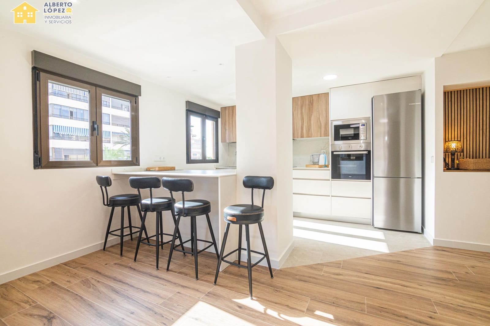 2 slaapkamer Flat te koop in Arenales del Sol - € 220.000 (Ref: 10032153)
