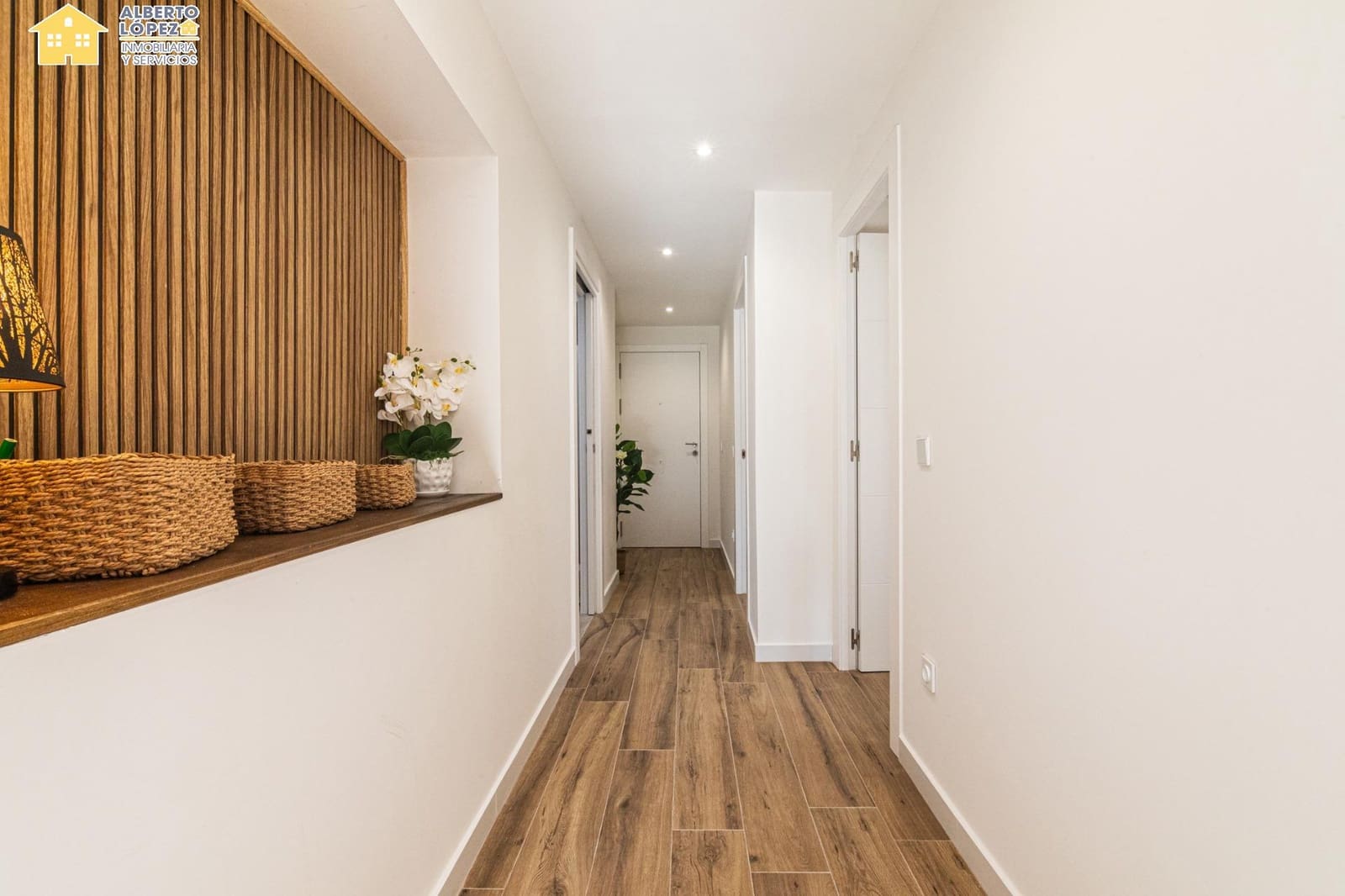 2 slaapkamer Flat te koop in Arenales del Sol - € 220.000 (Ref: 10032153)