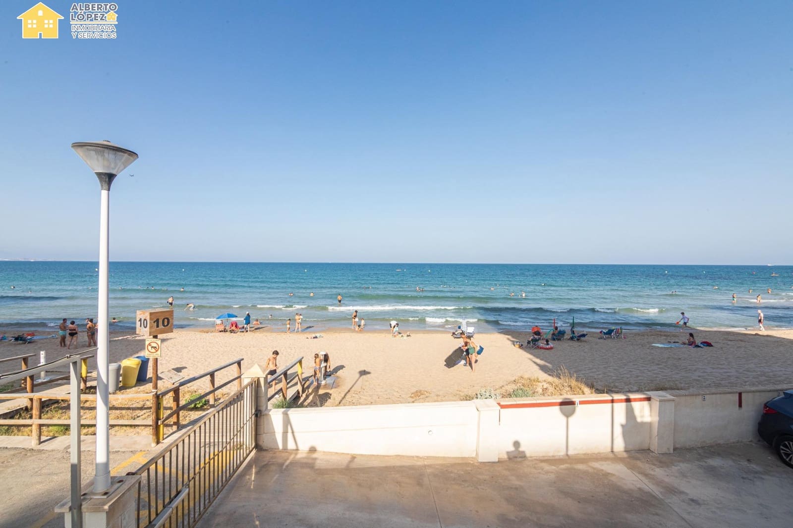 2 slaapkamer Flat te koop in Arenales del Sol - € 220.000 (Ref: 10032153)