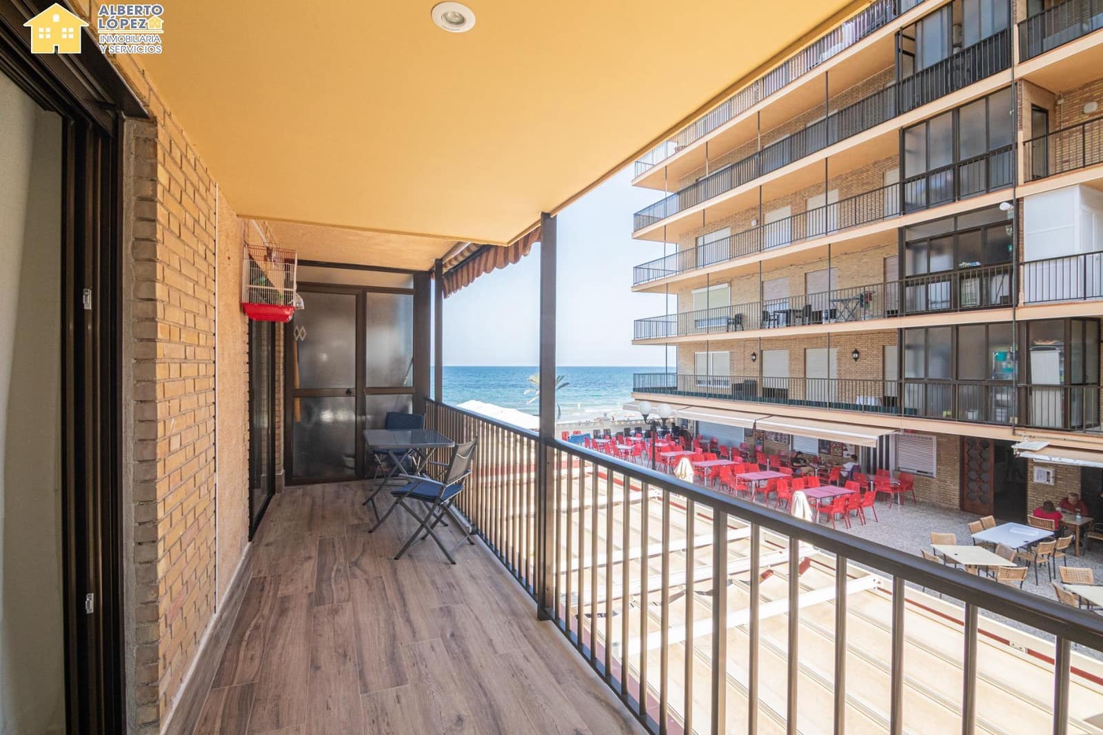 2 slaapkamer Flat te koop in Arenales del Sol - € 220.000 (Ref: 10032153)