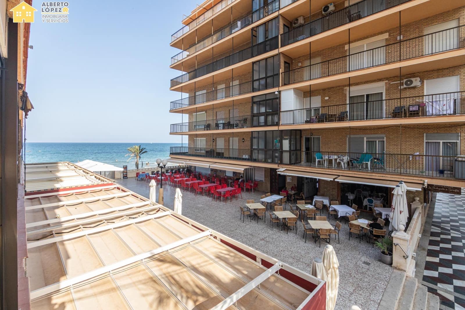 2 slaapkamer Flat te koop in Arenales del Sol - € 220.000 (Ref: 10032153)