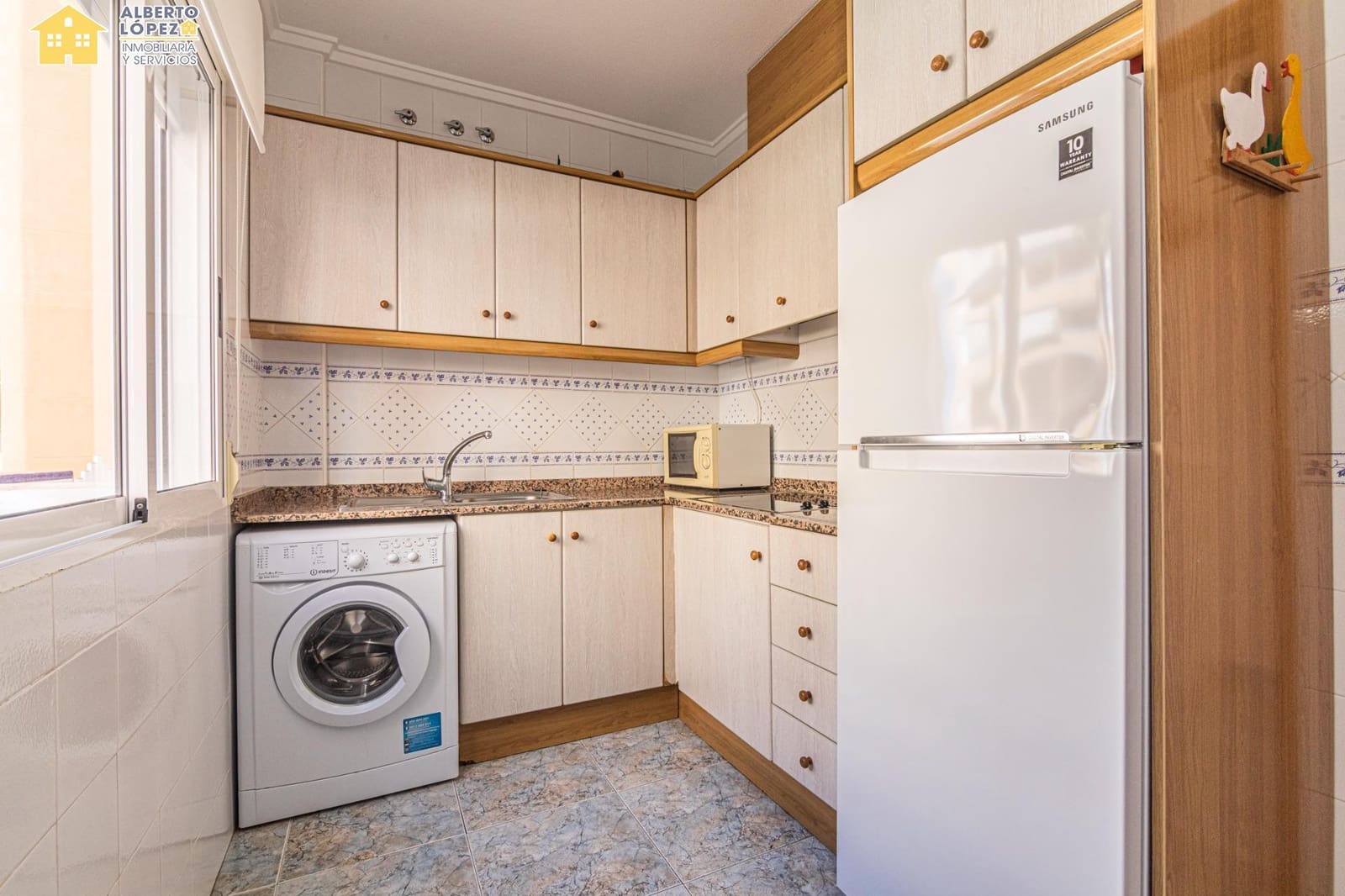 2 makuuhuone Bungalow myytävänä paikassa Arenales del Sol mukana uima-altaan - 250 000 € (Ref: 10120015)