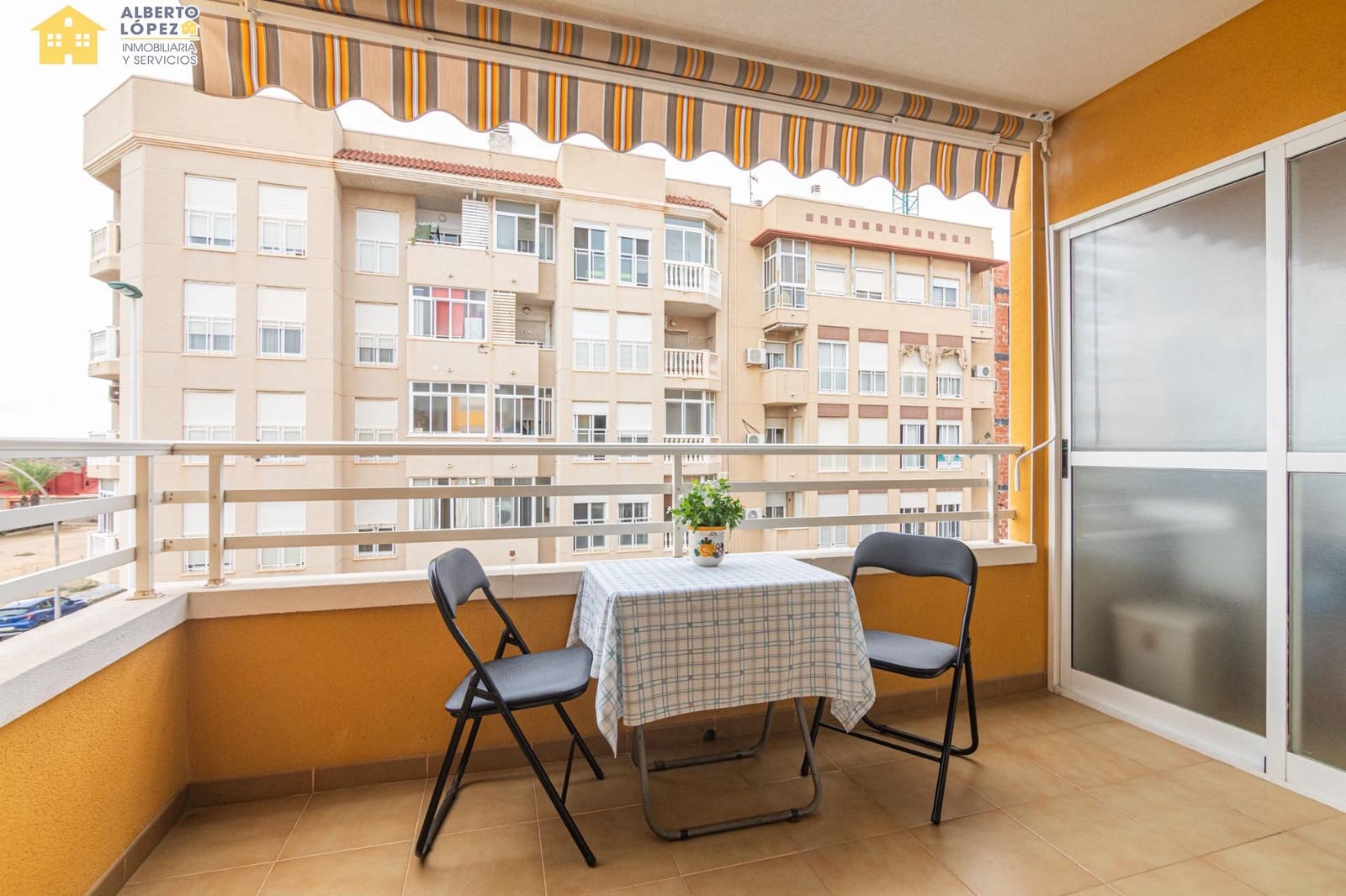 2 soverom Leilighet til salgs i El Altet med svømmebasseng - € 170 000 (Ref: 10168562)