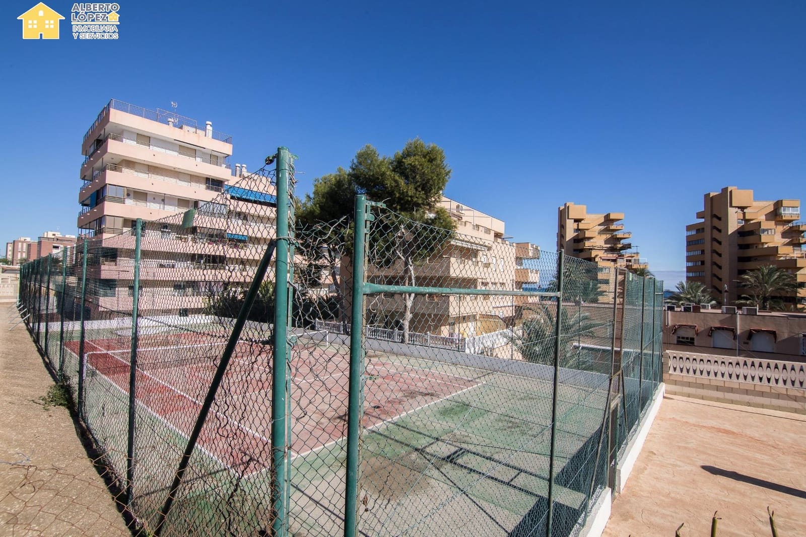 1 bedroom Flat for holiday rental in Arenales del Sol with pool - € 1,500 (Ref: 8469463)