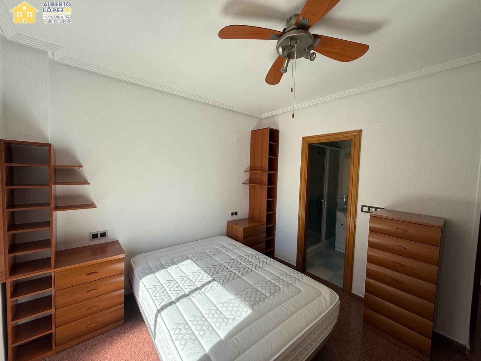 3 quarto Apartamento para arrendar em El Altet - 800 € (Ref: 8599572)