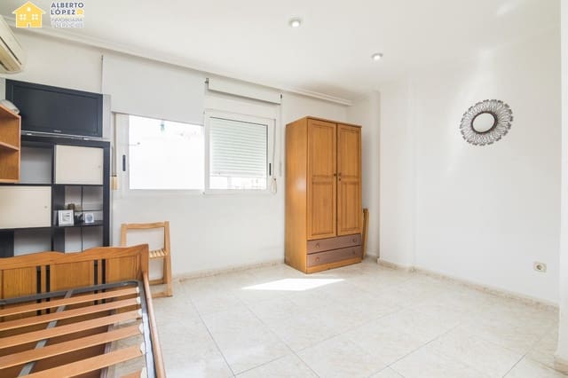 Studio til salg i El Altet, Elche / Elx - € 99.000 (Ref: 8865167)