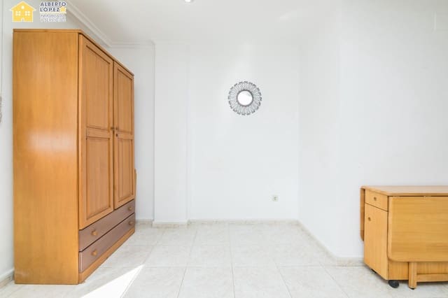 Studio til salg i El Altet, Elche / Elx - € 99.000 (Ref: 8865167)