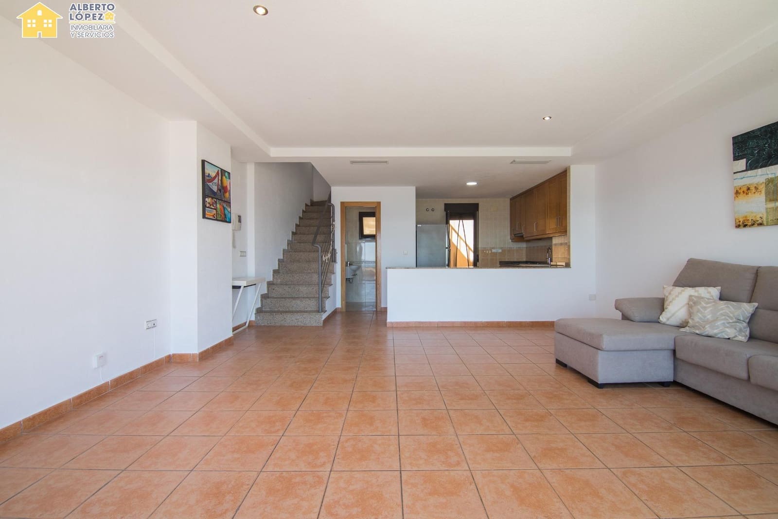 3 quarto Bungalow para venda em Arenales del Sol com piscina garagem - 470 000 € (Ref: 9282295)