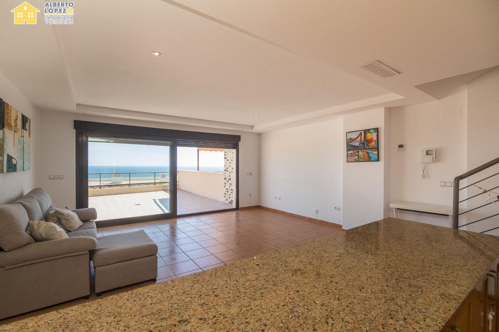 3 quarto Bungalow para venda em Arenales del Sol com piscina garagem - 470 000 € (Ref: 9282295)