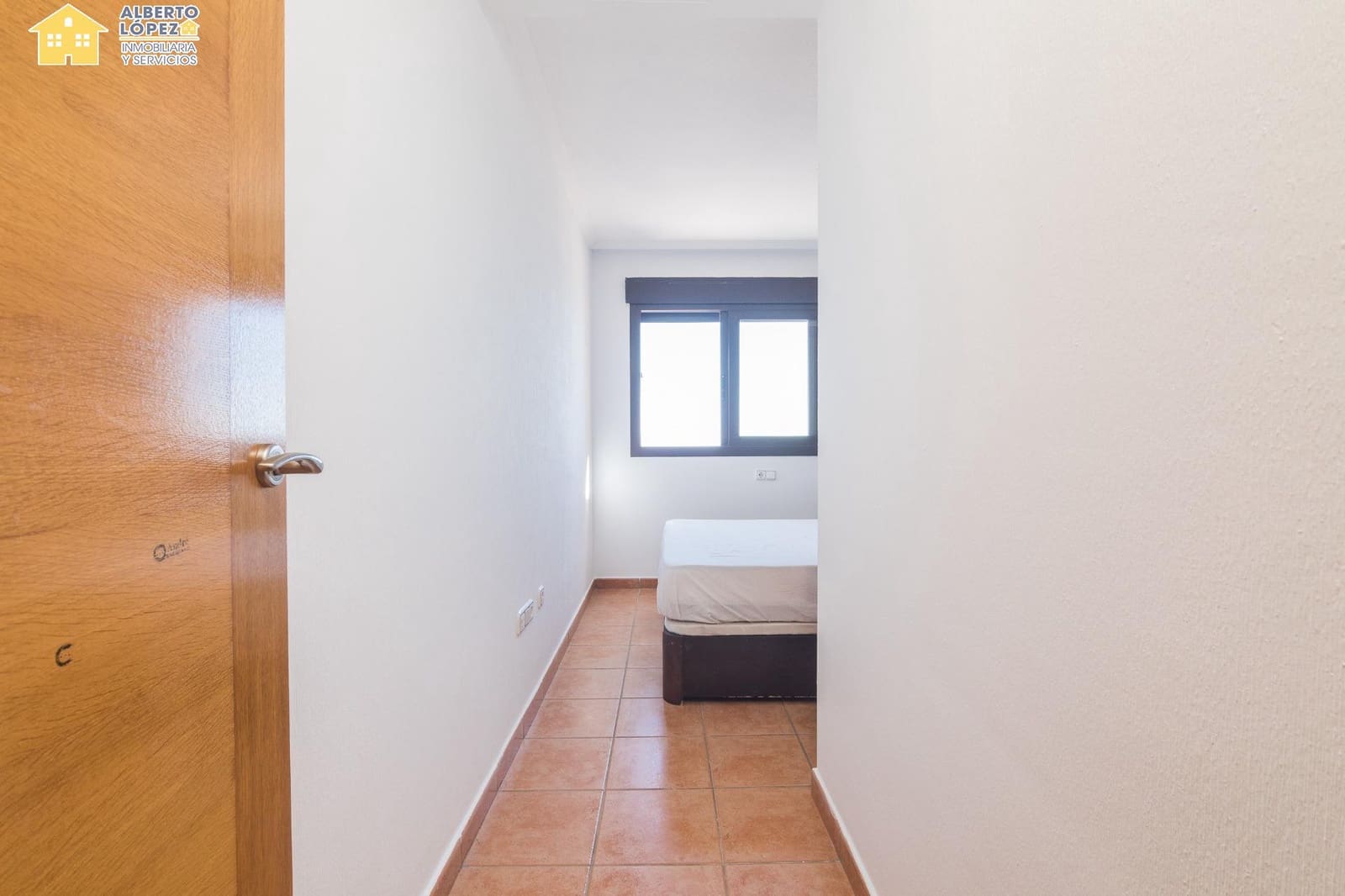 3 quarto Bungalow para venda em Arenales del Sol com piscina garagem - 470 000 € (Ref: 9282295)