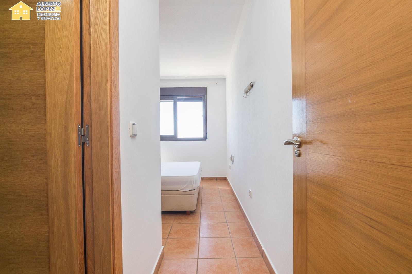 3 quarto Bungalow para venda em Arenales del Sol com piscina garagem - 470 000 € (Ref: 9282295)