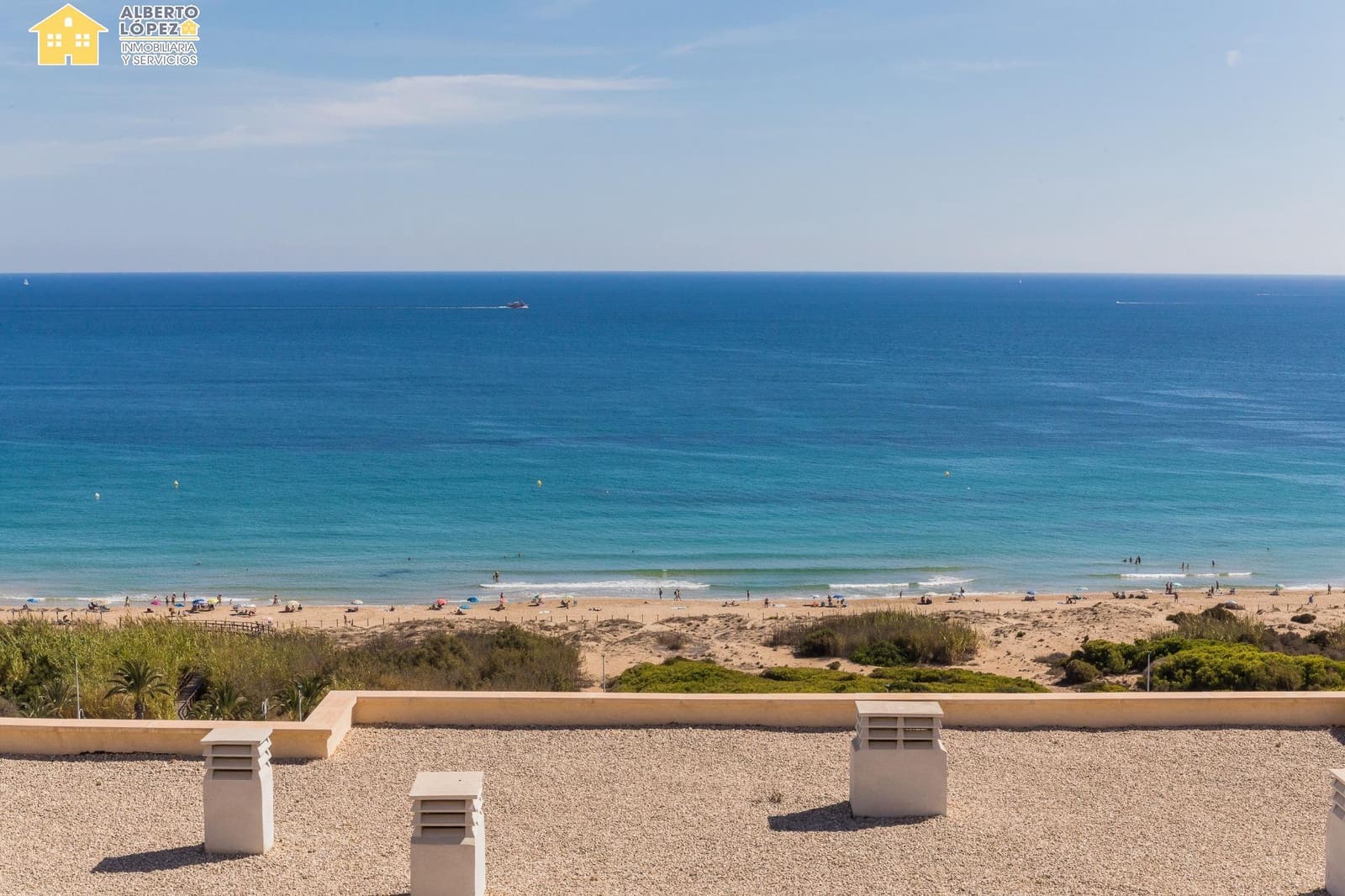 3 quarto Bungalow para venda em Arenales del Sol com piscina garagem - 470 000 € (Ref: 9282295)